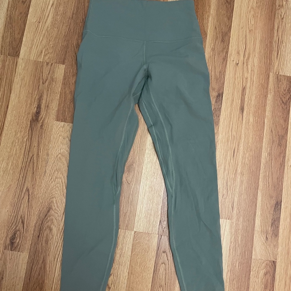 Lululemon 25” green align leggings
